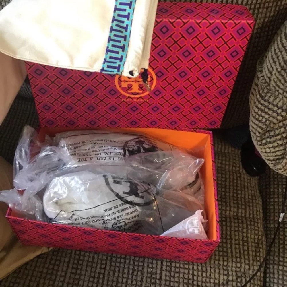 BNIB TORY BURCH SLIP-ONS WITH FUR LINING 6/6.5 😎 - Picture 7 of 8